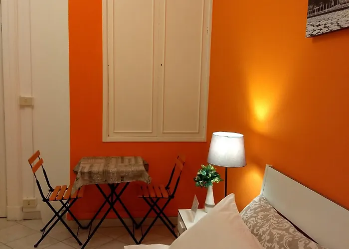 Amoraroma, Economy With Shared Bathrooms Roma