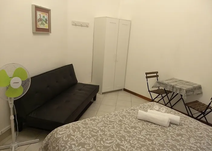 Konukevi Amoraroma, Economy With Shared Bathrooms