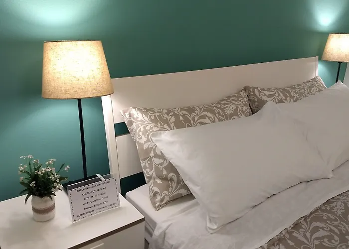 Konukevi Amoraroma, Economy With Shared Bathrooms 3*