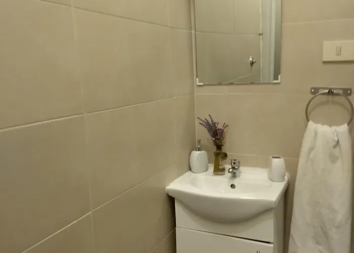 Amoraroma, Economy With Shared Bathrooms 3*