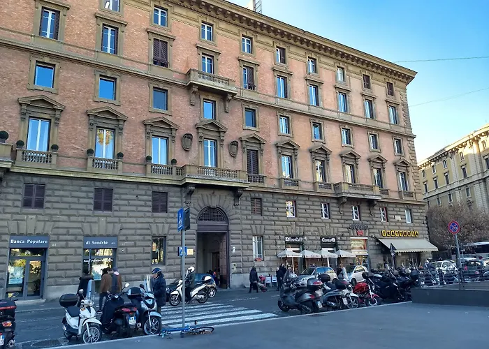 Amoraroma, Economy With Shared Bathrooms Konukevi 3*
