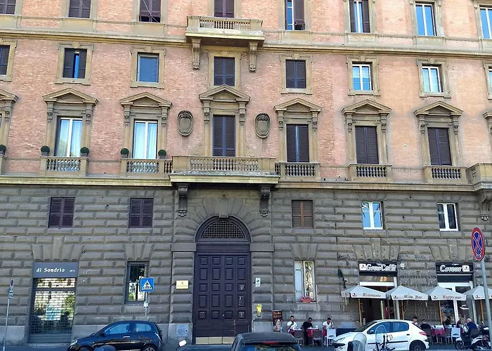 Amoraroma, Economy With Shared Bathrooms Konukevi 3*